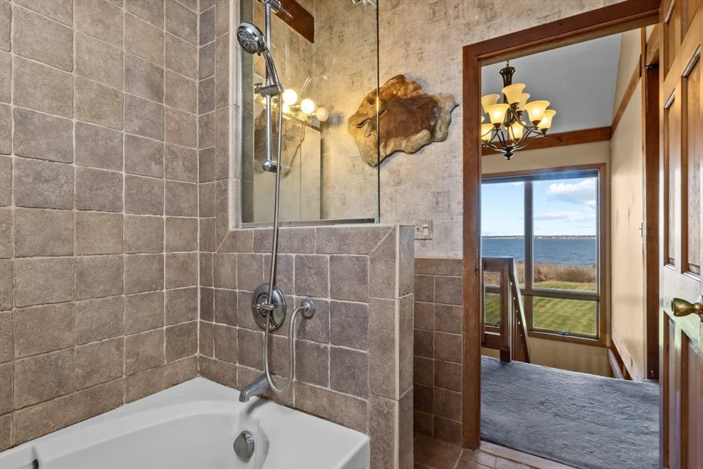 2 bed, 3 bath apartment for rent at 2 Windward Way, Sconticut Neck — photo 31 of 42