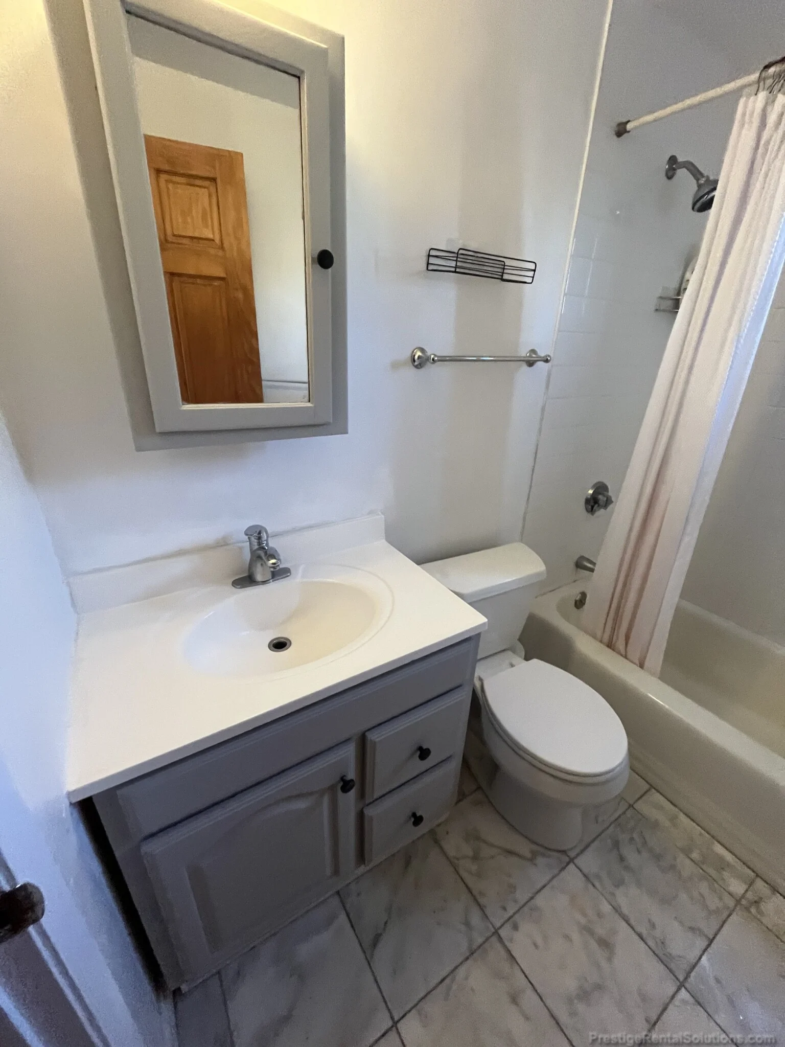 2 bed, 1 bath apartment for rent at 2 Winthrop St Unit 3, Watertown — photo 8 of 17