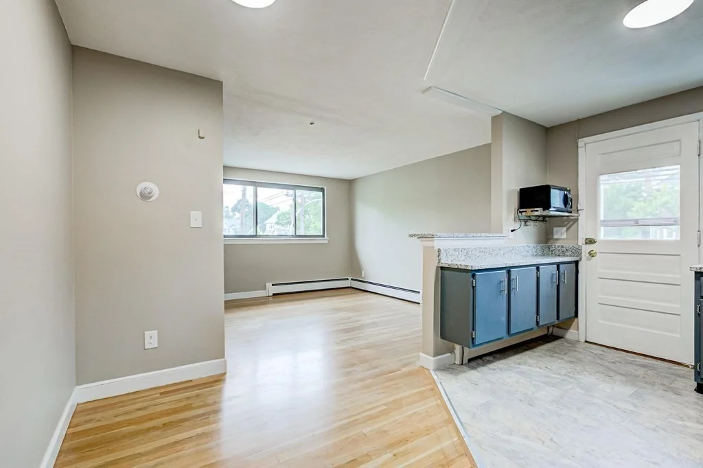 2 bed, 1 bath apartment for rent at 2 Winthrop St Unit 5, Watertown — photo 3 of 13