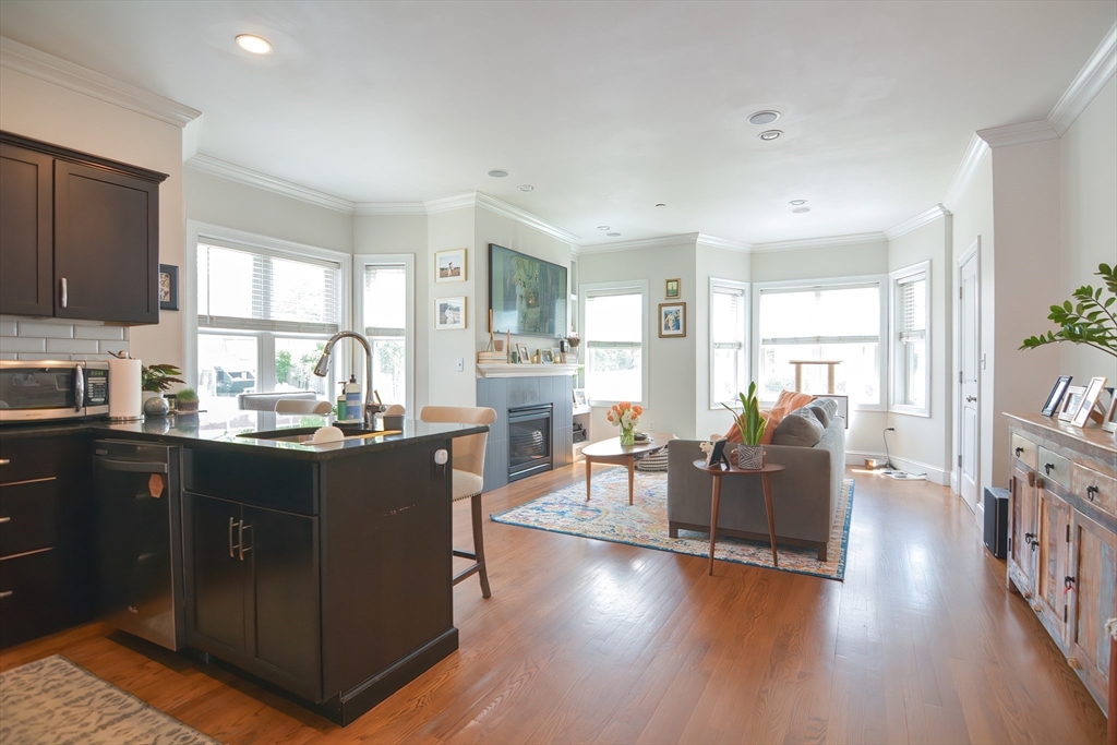 2 bed, 2 bath apartment for rent at 2 Woodworth St Unit 1, Dorchester — photo 4 of 24