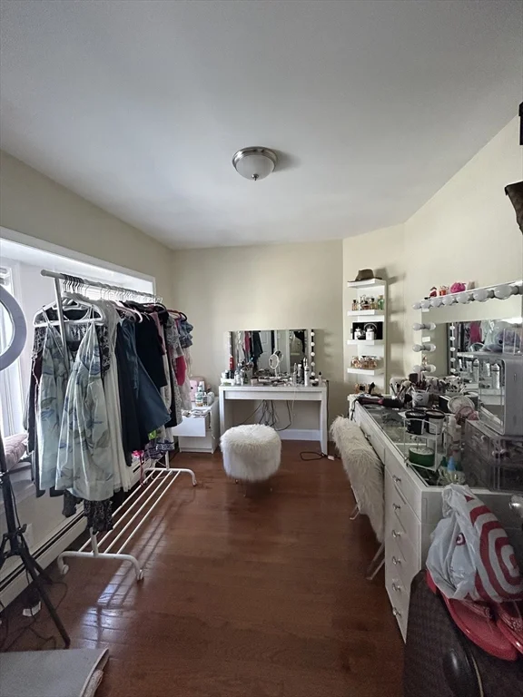 3 bed, 1 bath apartment for rent at 2 Wyman Pl Unit 3, Boston — photo 4 of 7