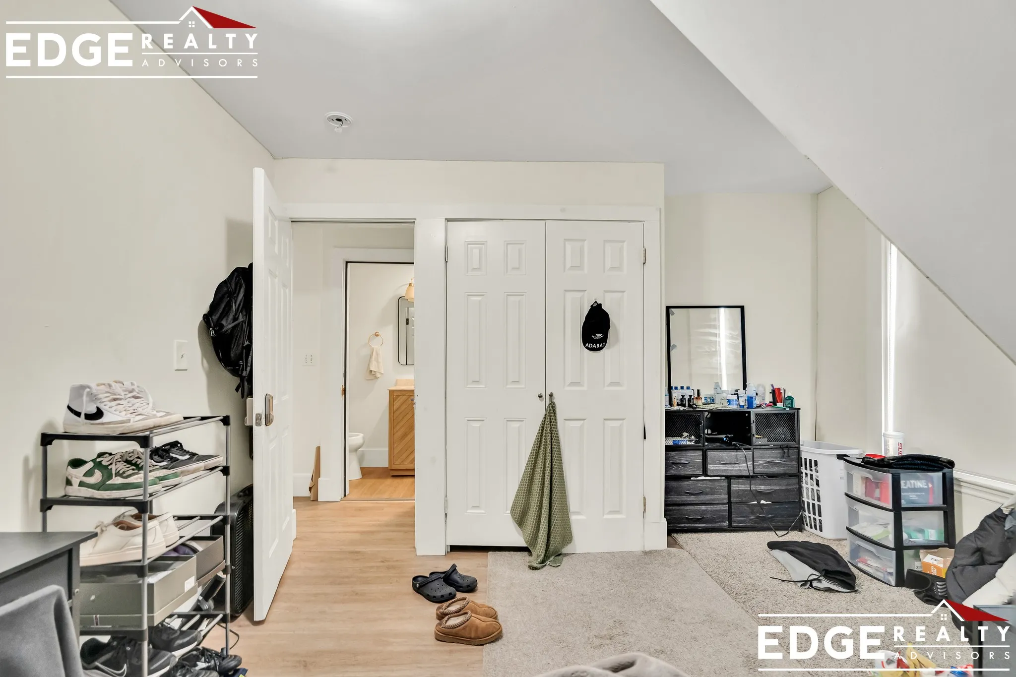 7 bed, 3 bath apartment for rent at 20-22 Ashford St Unit 20, Allston — photo 4 of 33