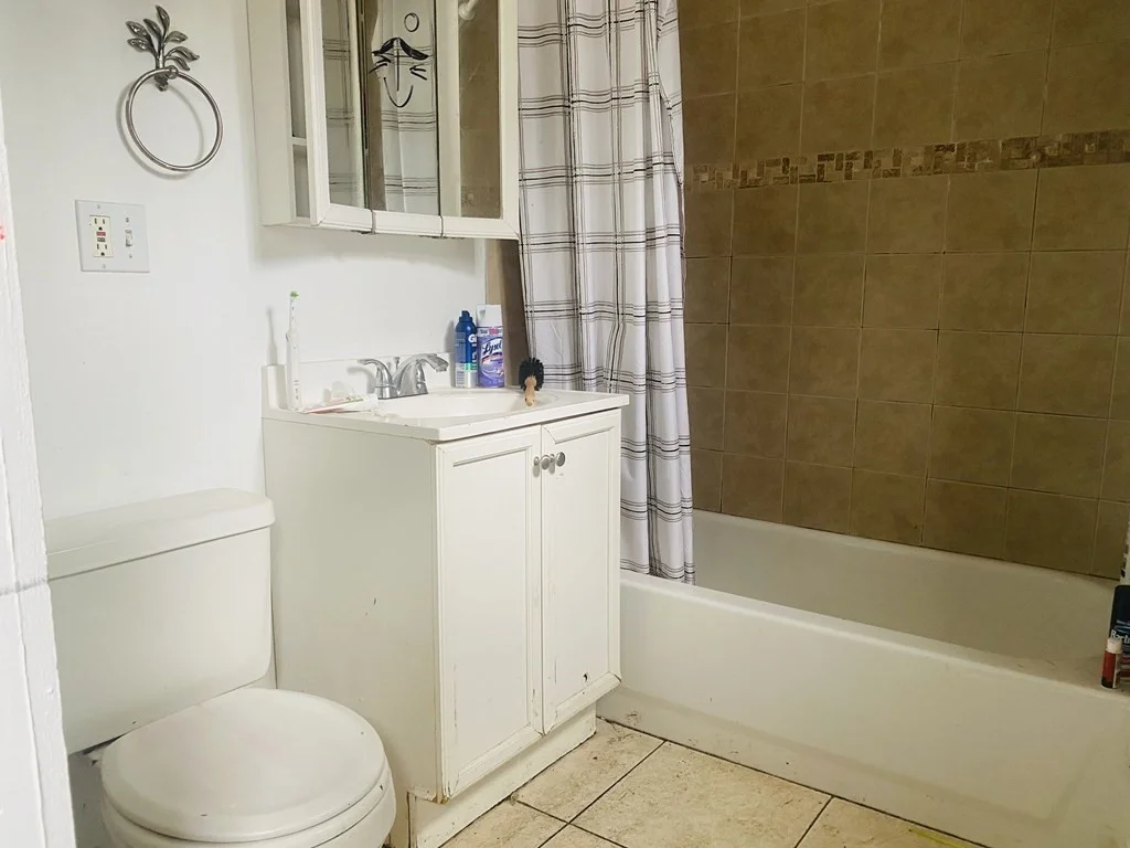 7 bed, 3 bath apartment for rent at 20 22 Ashford Unit 22, Allston — photo 11 of 13