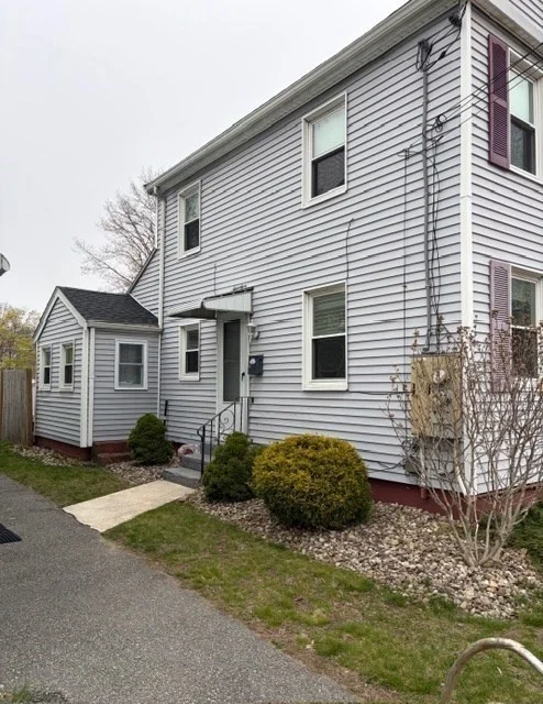 2 bed, 1 bath apartment for rent at 20-22 Emerson St Unit 20, Stoneham — photo 13 of 23