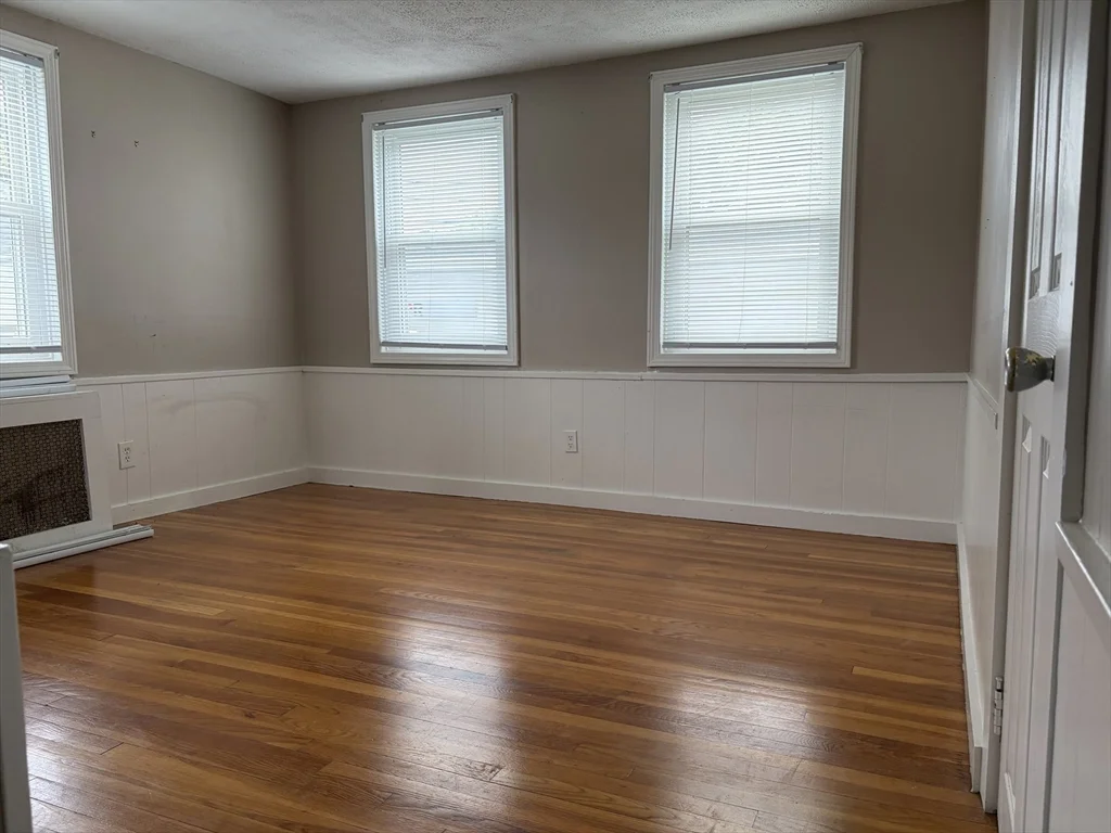 2 bed, 1 bath apartment for rent at 20-22 Emerson St Unit 22, Stoneham — photo 7 of 10