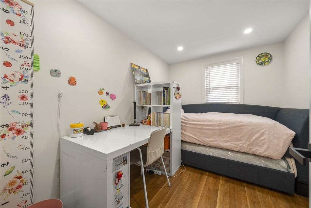 3 bed, 2 bath apartment for rent at 20-22 Popes Hill St Unit 20, Dorchester — photo 13 of 21