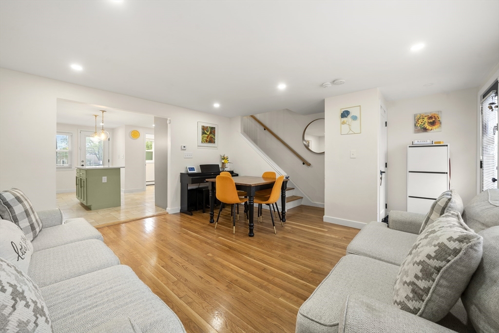 3 bed, 2 bath apartment for rent at 20-22 Popes Hill St Unit 20, Dorchester — photo 6 of 21