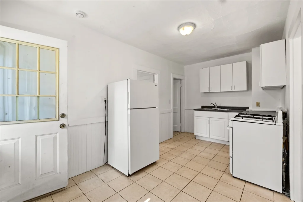 1 bed, 1 bath apartment for rent at 20-22 Sumner Unit 20-1, Quincy — photo 9 of 19