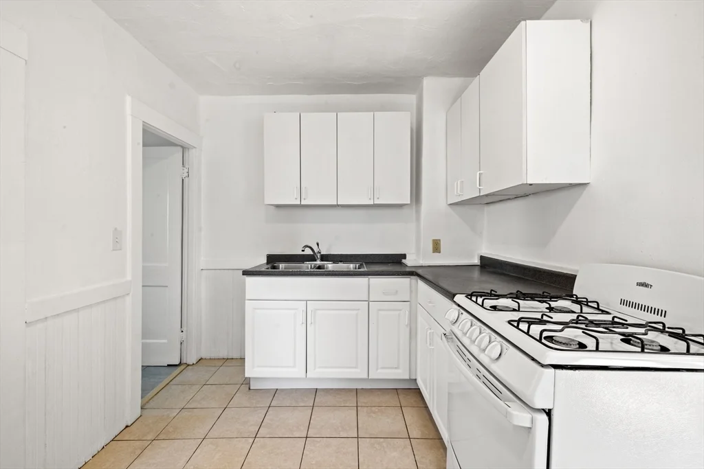 1 bed, 1 bath apartment for rent at 20-22 Sumner Unit 20-1, Quincy — photo 7 of 19