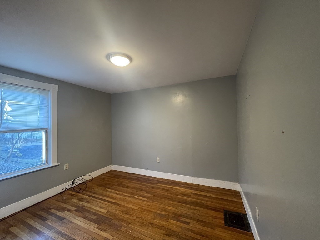 3 bed, 1 bath apartment for rent at 20-22 Wilson St Unit 2, Lynn — photo 8 of 11