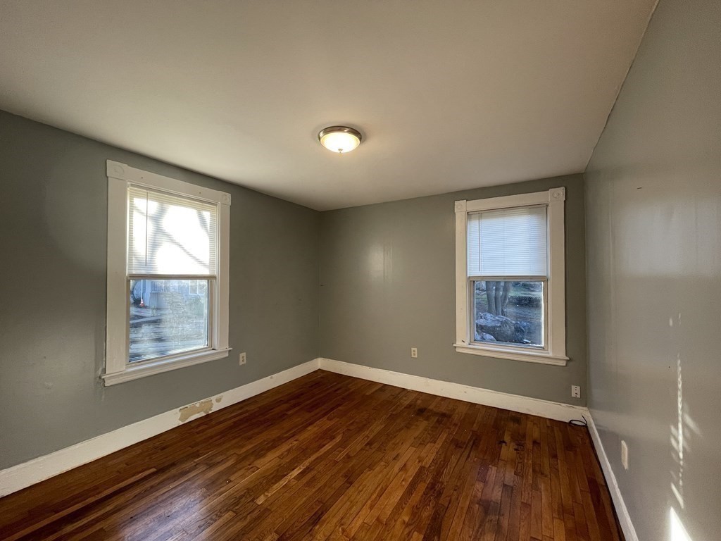 3 bed, 1 bath apartment for rent at 20-22 Wilson St Unit 2, Lynn — photo 9 of 11