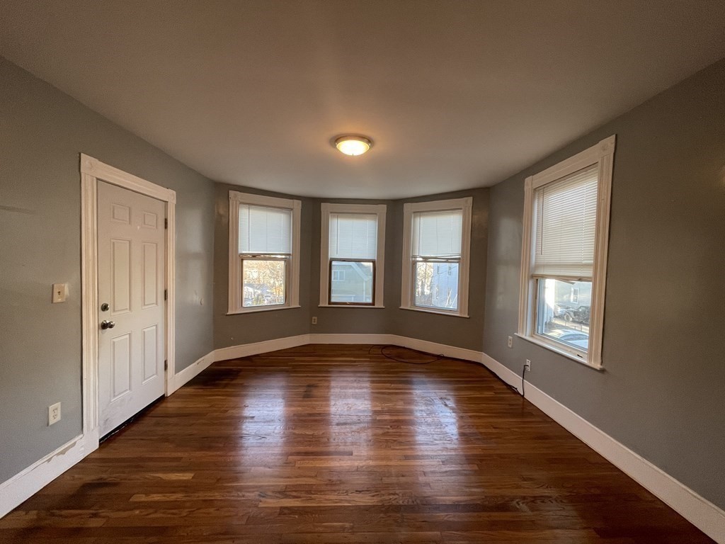 3 bed, 1 bath apartment for rent at 20-22 Wilson St Unit 2, Lynn — photo 3 of 11