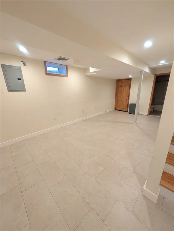 2 bed, 2 bath apartment for rent at 20-24 Gardner St 24 Unit 24, Newton Corner — photo 3 of 6