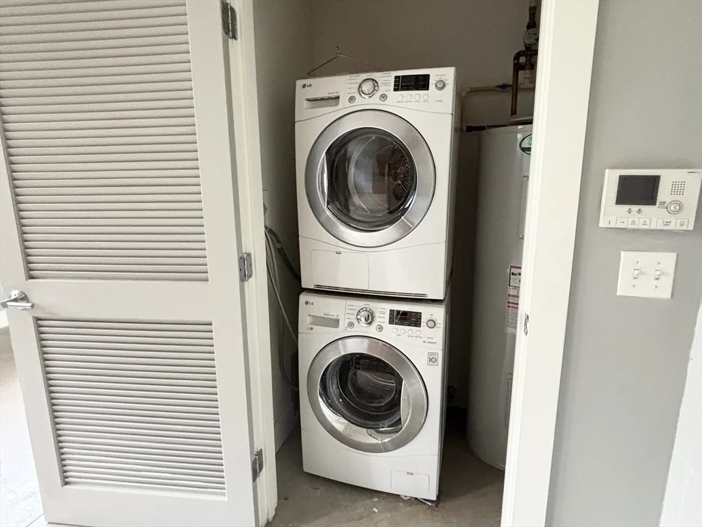 Studio bed, 1 bath apartment for rent at 20-26 Sunnyside St Unit 4, Jamaica Plain — photo 7 of 13