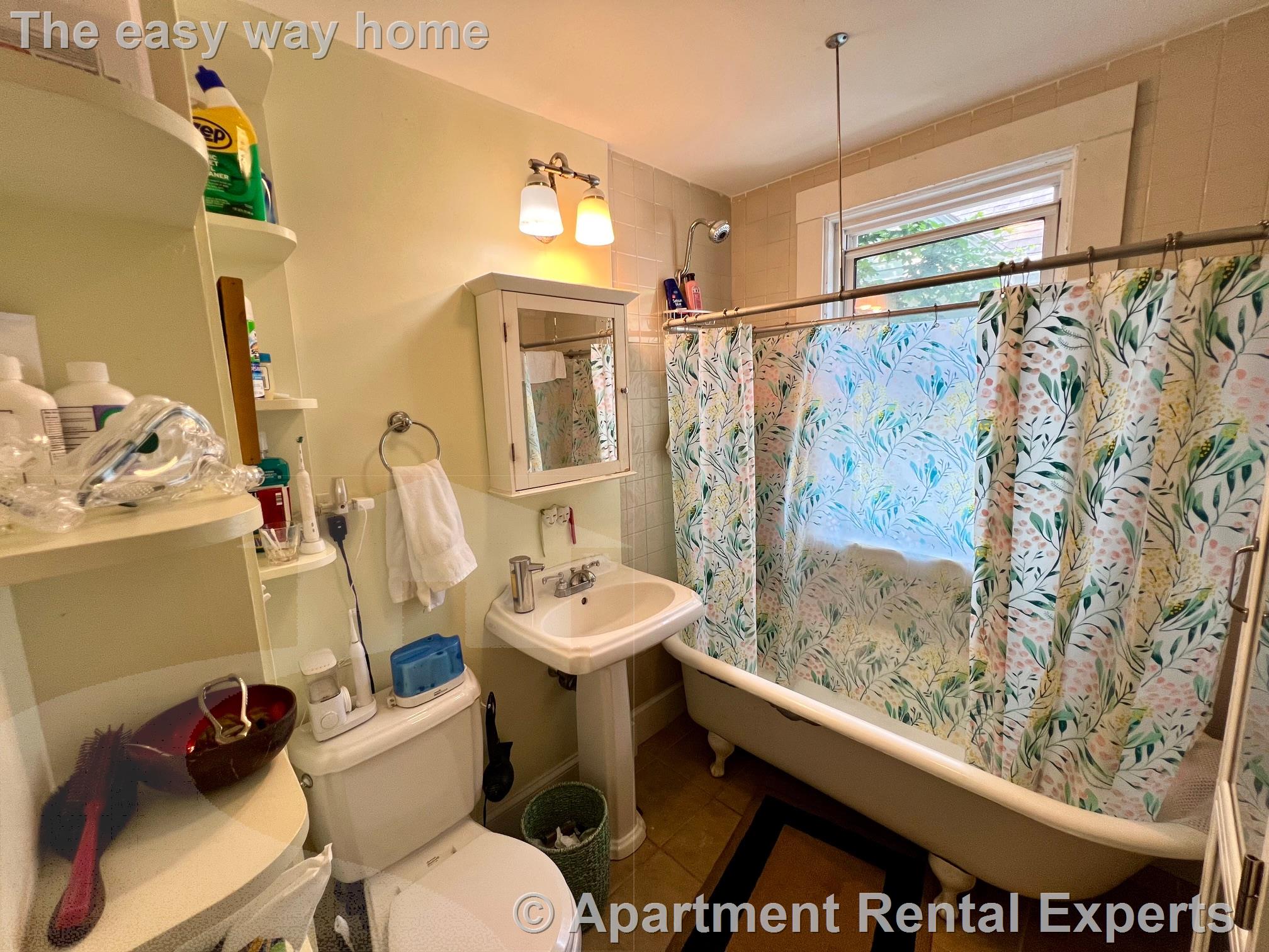 2 bed, 1 bath apartment for rent at 20 Aberdeen Rd Unit 2, Porter Square — photo 12 of 17