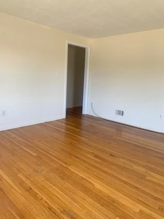 1 bed, 1 bath apartment for rent at 20 Abington Ave Unit 1R, Holbrook — photo 5 of 9