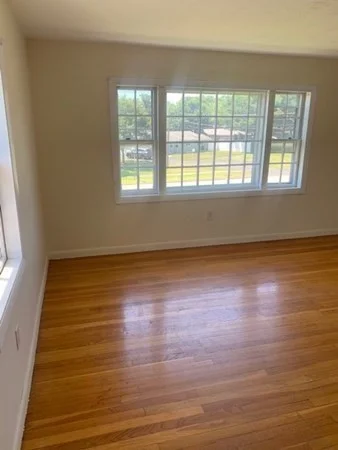 1 bed, 1 bath apartment for rent at 20 Abington Ave Unit 1R, Holbrook — photo 4 of 9