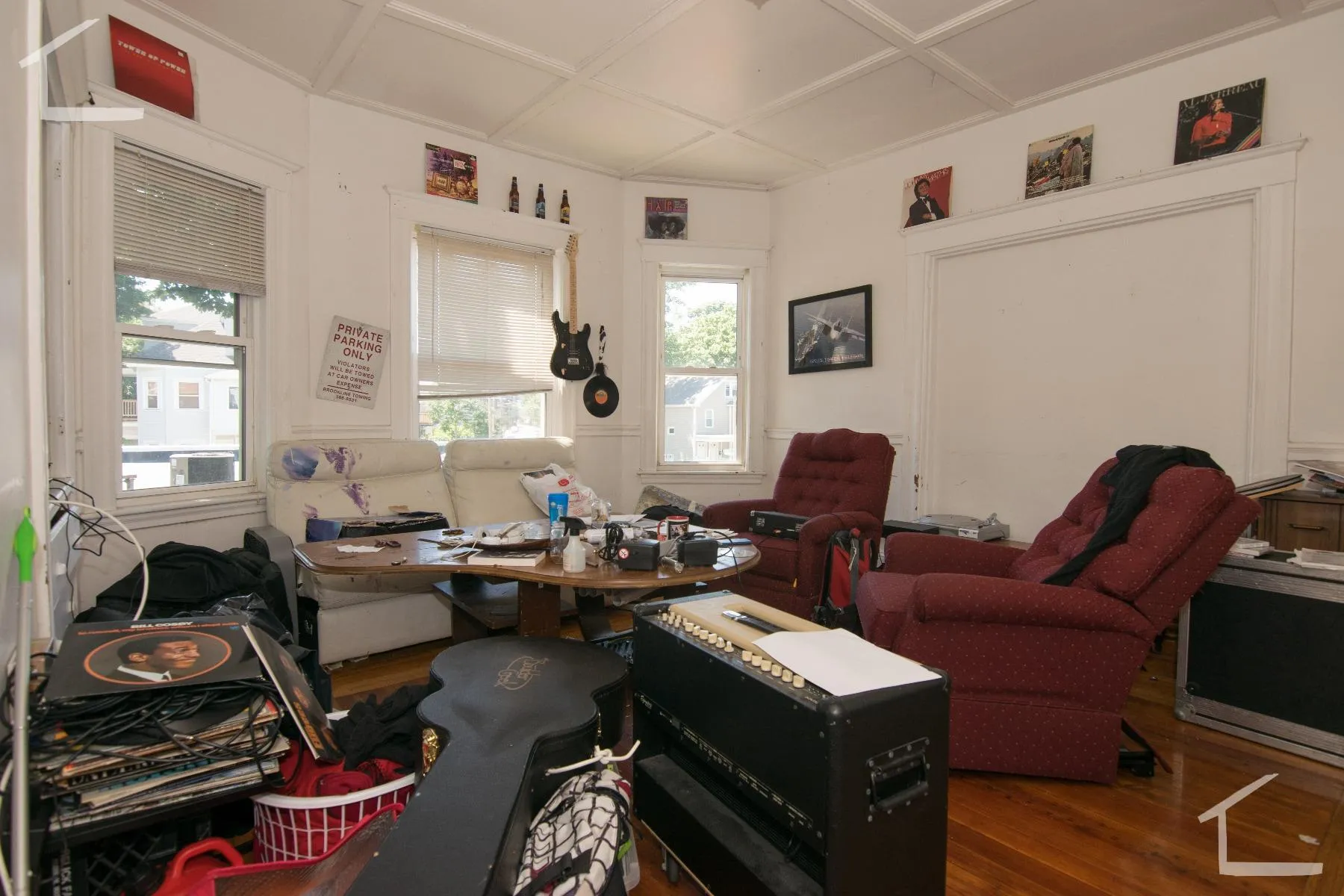 5 bed, 2 bath apartment for rent at 20 Alcott St Unit 2, Allston — photo 4 of 4