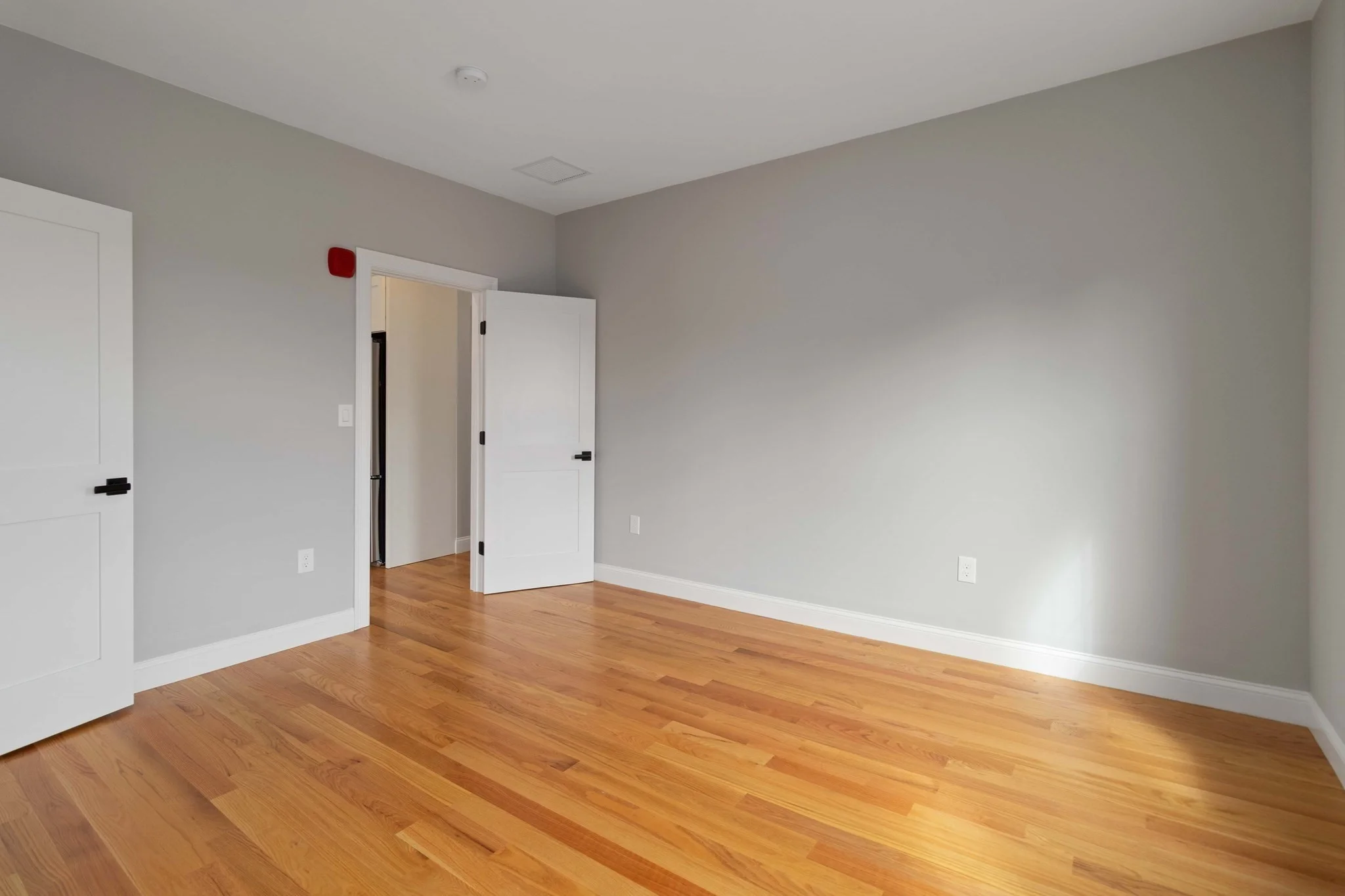 4 bed, 2 bath apartment for rent at 20 Alston St Unit 20, East Somerville — photo 22 of 36