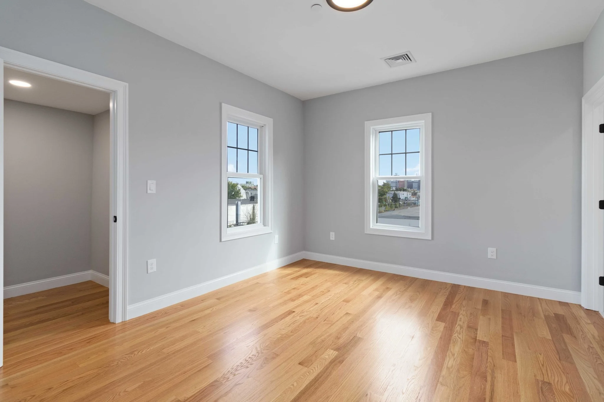 4 bed, 2 bath apartment for rent at 20 Alston St Unit 20, East Somerville — photo 27 of 36