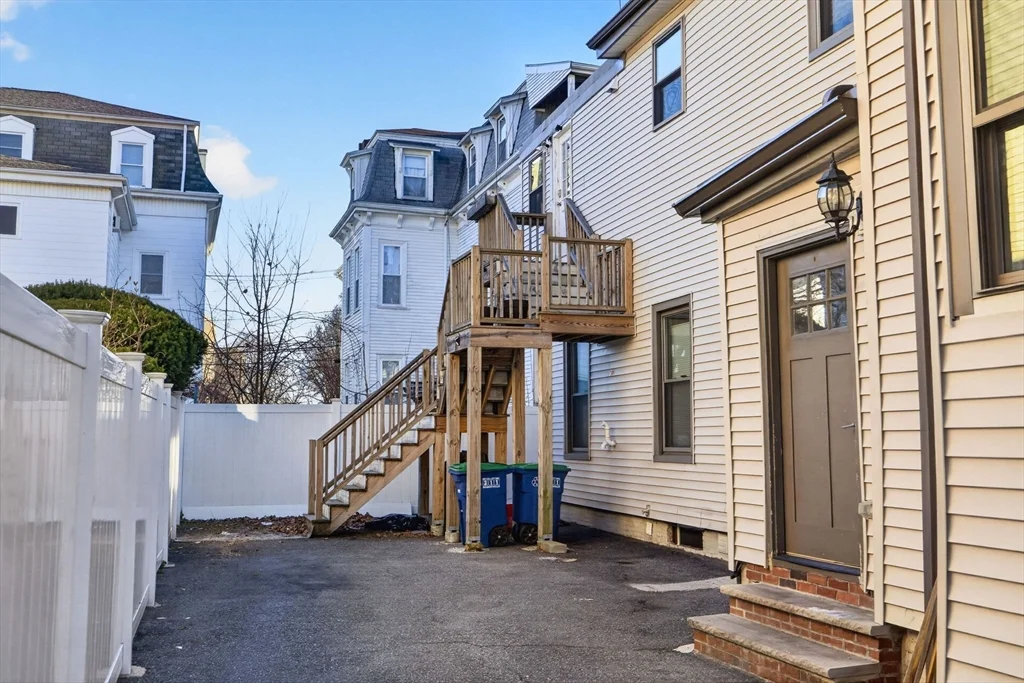 2 bed, 2 bath apartment for rent at 20 Arlington Unit 4, East Somerville — photo 16 of 20
