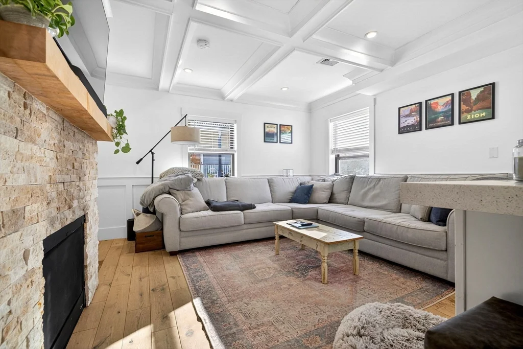 2 bed, 2 bath apartment for rent at 20 Arlington Unit 4, East Somerville — photo 2 of 20
