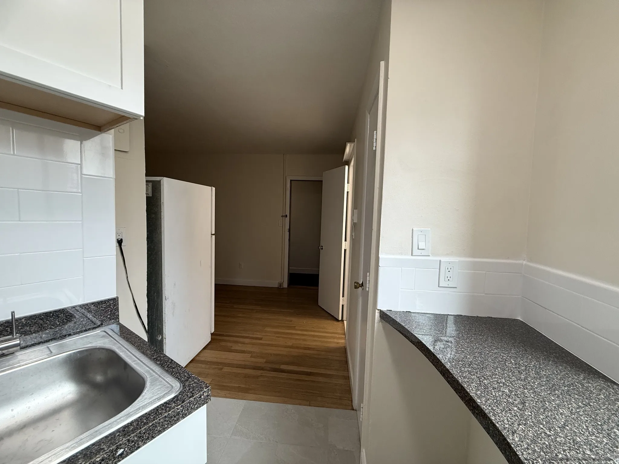 Studio bed, 1 bath apartment for rent at 20 Armington St Unit 20, Brighton — photo 8 of 11