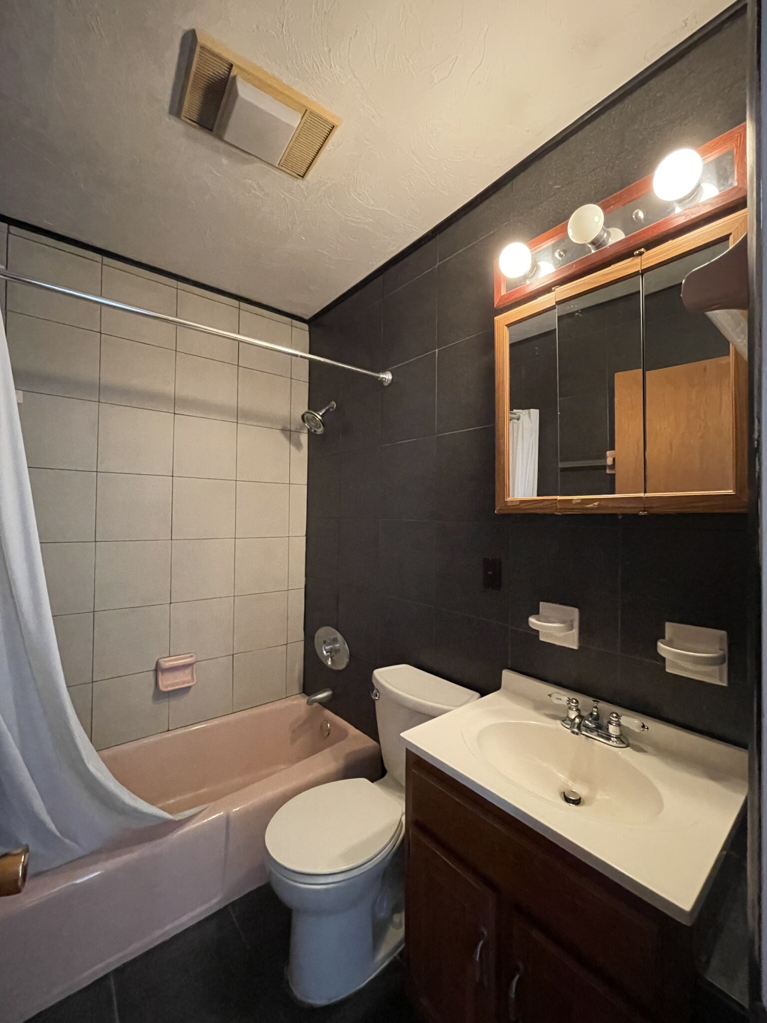 1 bed, 1 bath apartment for rent at 20 Armington St Unit 21, Allston — photo 6 of 11