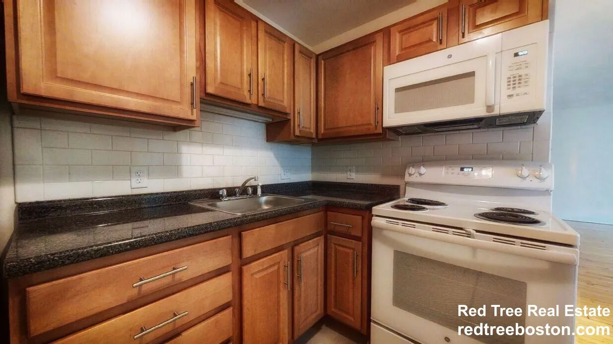 1 bed, 1 bath apartment for rent at 20 Armington St Unit 21, Brighton — photo 8 of 15