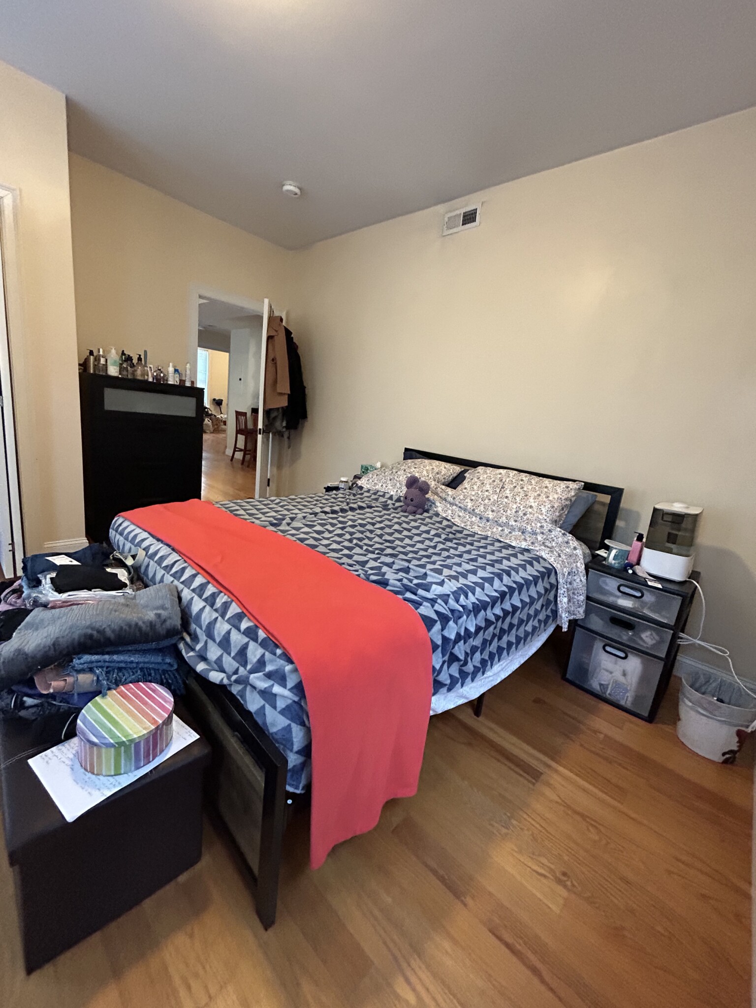 2 bed, 1 bath apartment for rent at 20 Armstrong St Unit 2, Jamaica Plain — photo 9 of 14