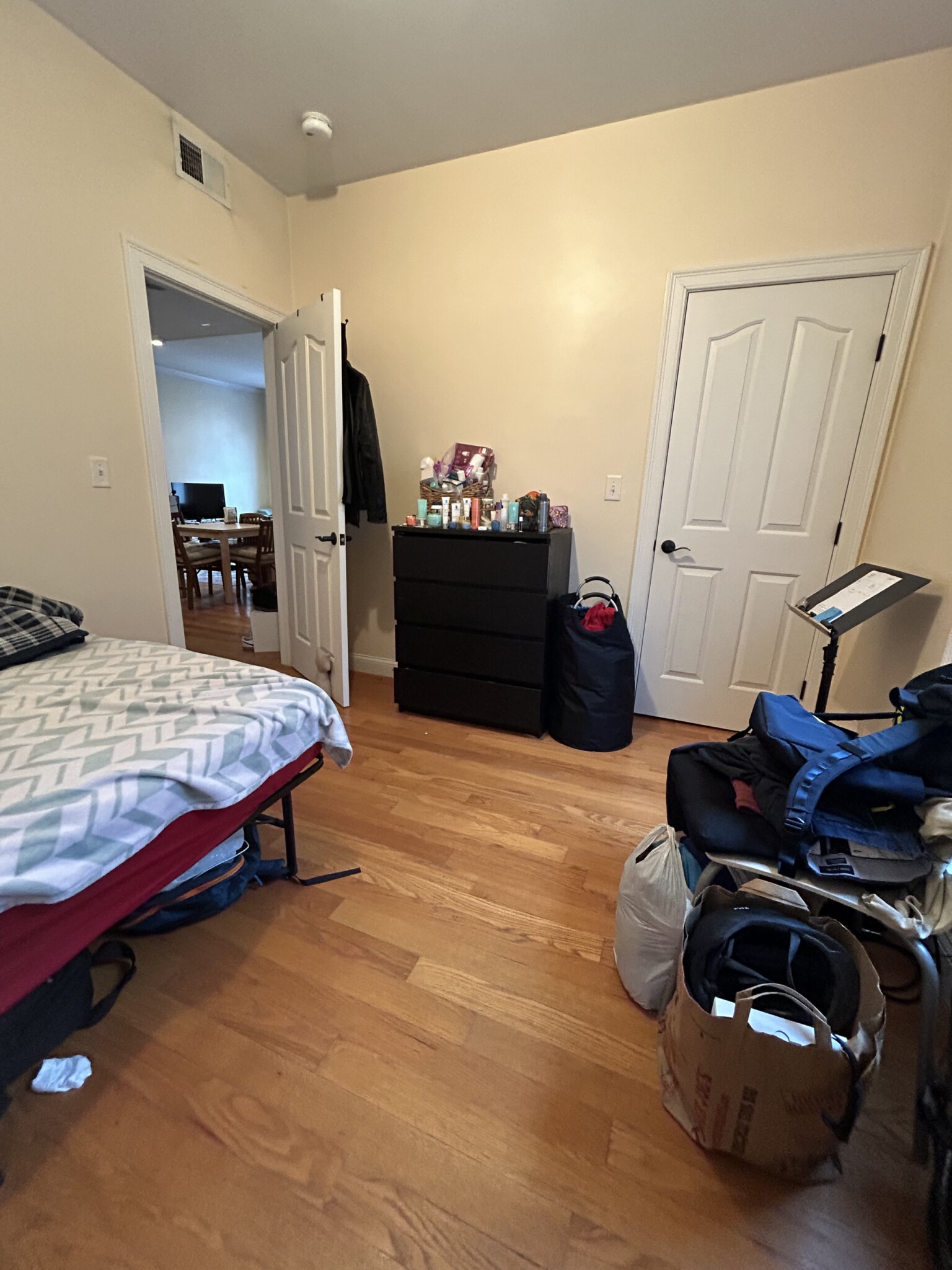 2 bed, 1 bath apartment for rent at 20 Armstrong St Unit 2, Jamaica Plain — photo 11 of 14