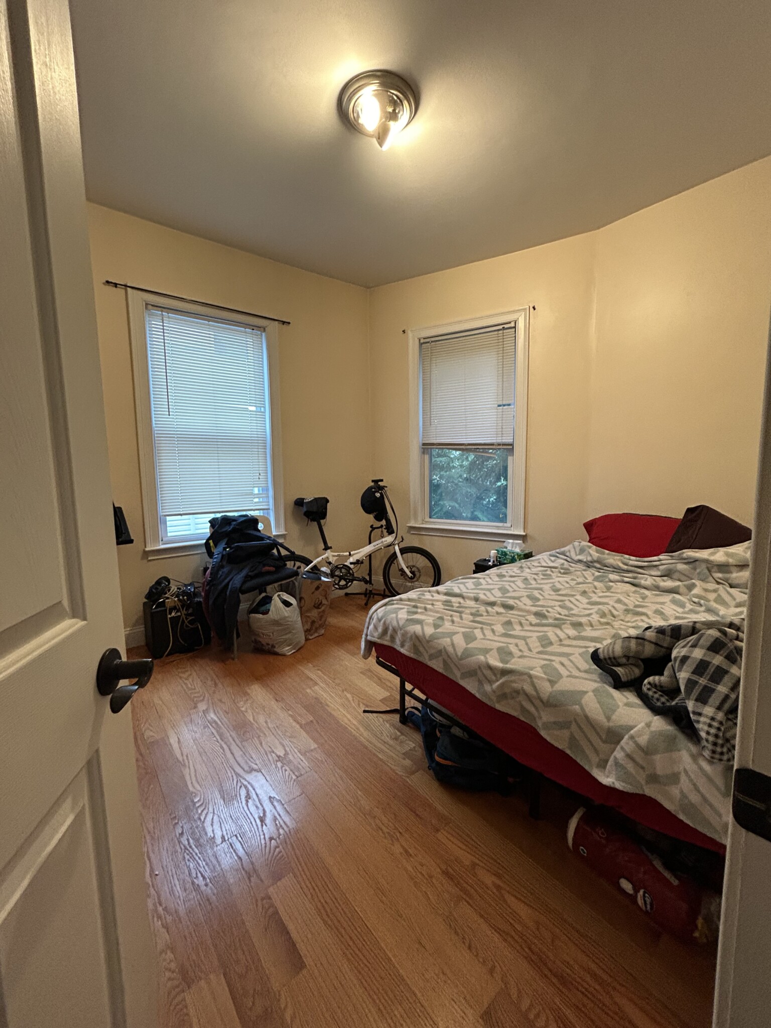 2 bed, 1 bath apartment for rent at 20 Armstrong St Unit 2, Jamaica Plain — photo 10 of 14