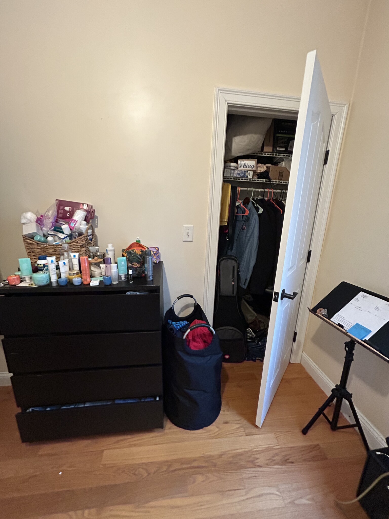 2 bed, 1 bath apartment for rent at 20 Armstrong St Unit 2, Jamaica Plain — photo 12 of 14