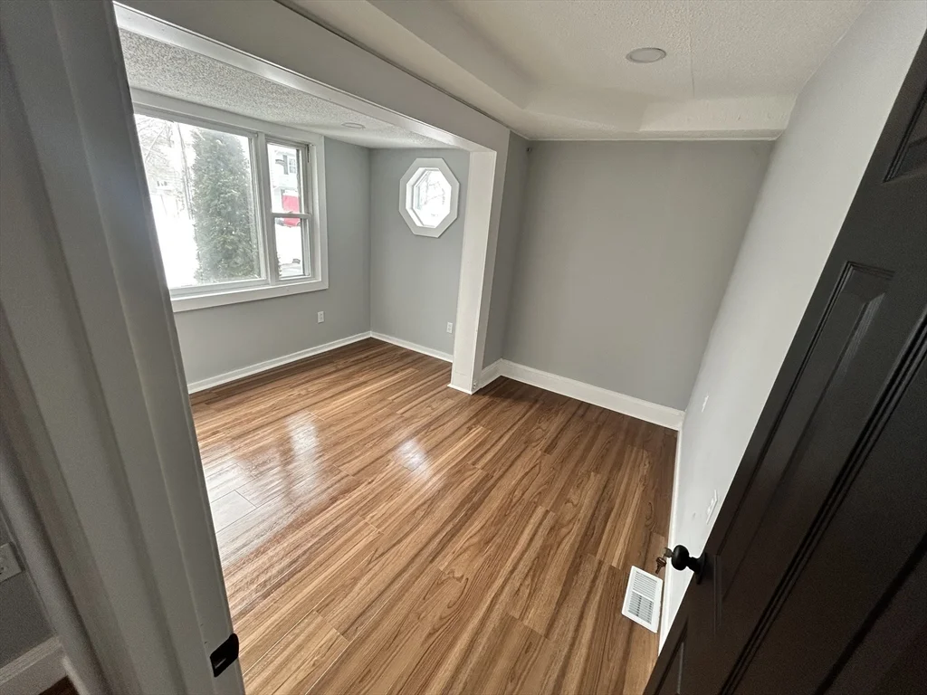 3 bed, 1 bath apartment for rent at 20 Ashland St Unit 1, Haverhill — photo 14 of 14