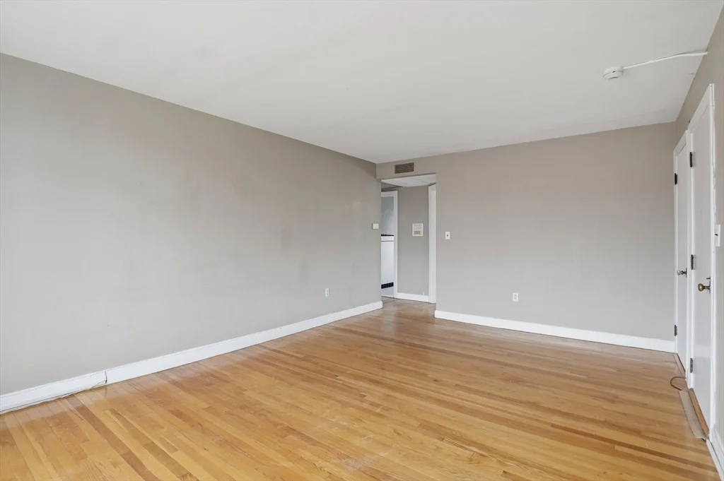 2 bed, 1 bath apartment for rent at 20 Ashland St Unit 3L, Worcester — photo 7 of 23