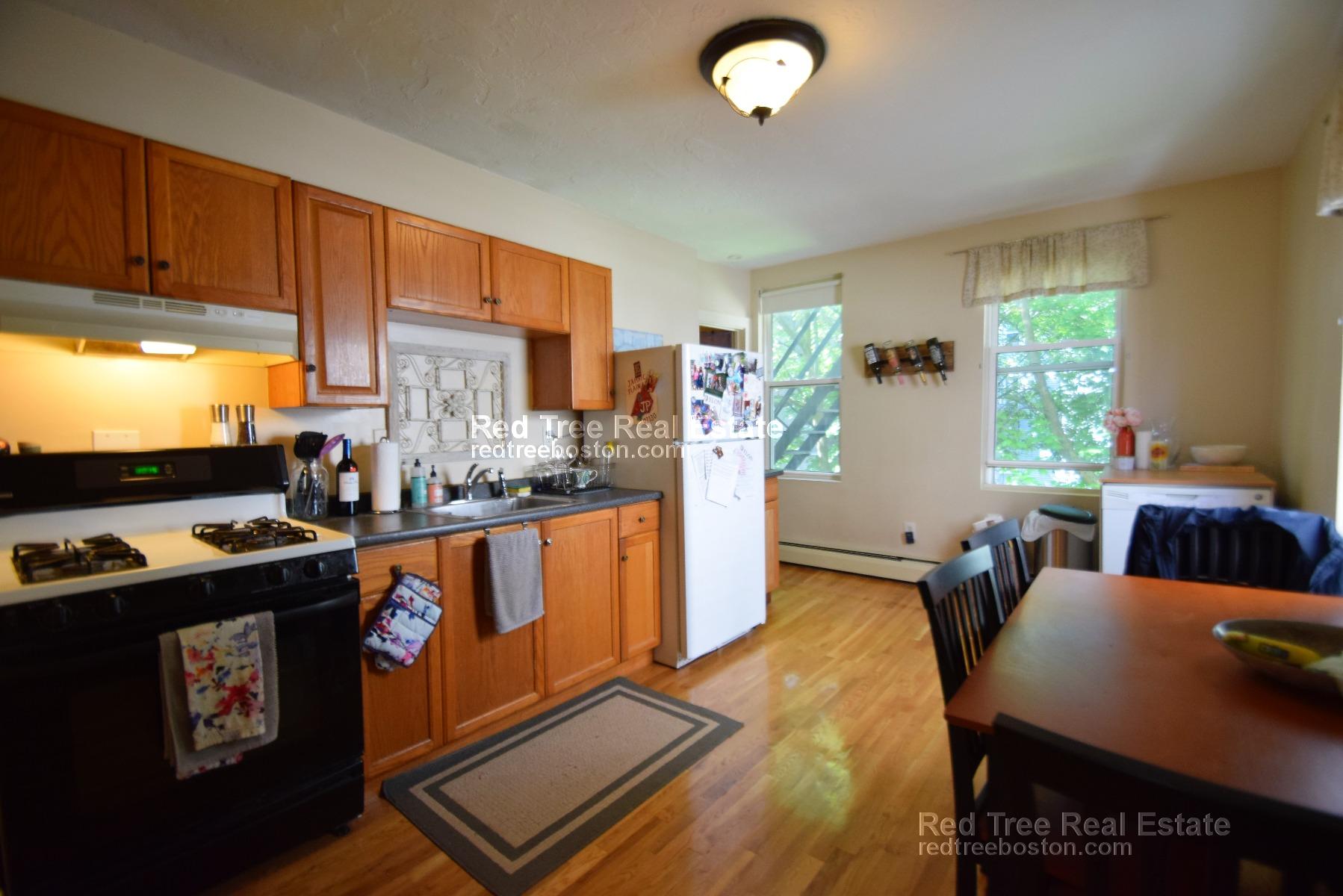 2 bed, 1 bath apartment for rent at 20 Ashley St Unit 2, Jamaica Plain — photo 3 of 7