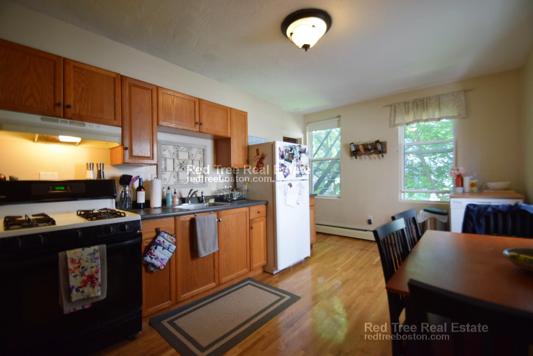 2 bed, 1 bath apartment for rent at 20 Ashley St Unit 2, Jamaica Plain — photo 2 of 7