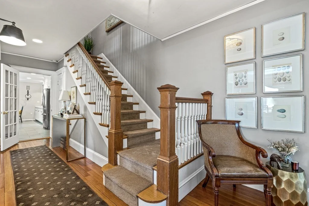 4 bed, 2 bath apartment for rent at 20 Bacon St Unit 20, Winchester — photo 4 of 42