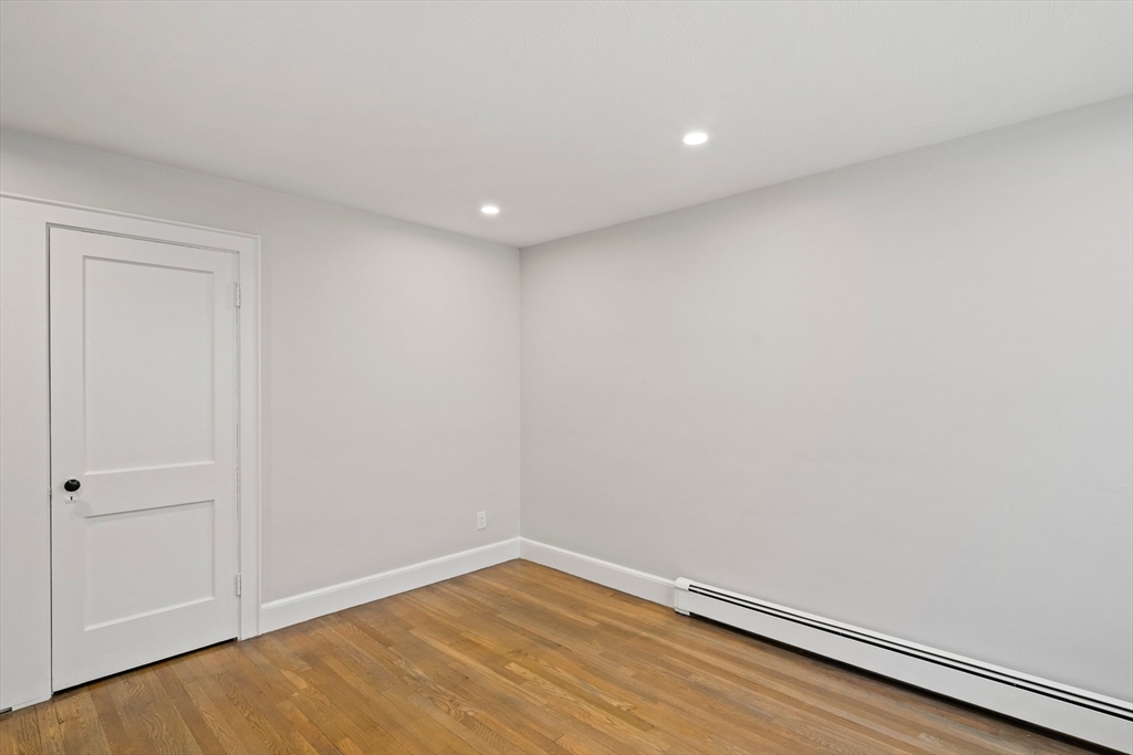 1 bed, 1 bath apartment for rent at 20 Bacon Unit 1, Waltham — photo 4 of 9