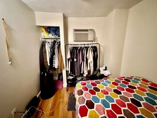 2 bed, 1 bath apartment for rent at 20 Bartlett Pl Unit 1, North End — photo 7 of 10