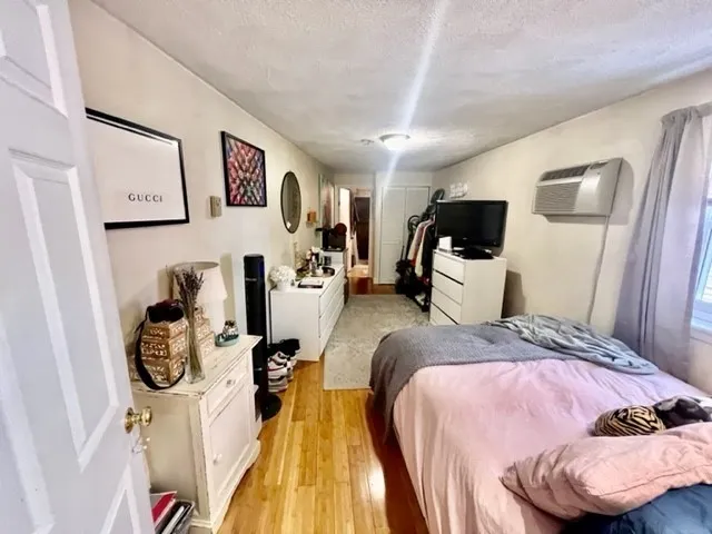 1 bed, 1 bath apartment for rent at 20 Bartlett Pl Unit 2, North End — photo 4 of 13