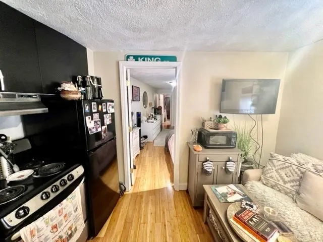 1 bed, 1 bath apartment for rent at 20 Bartlett Pl Unit 2, North End — photo 11 of 13