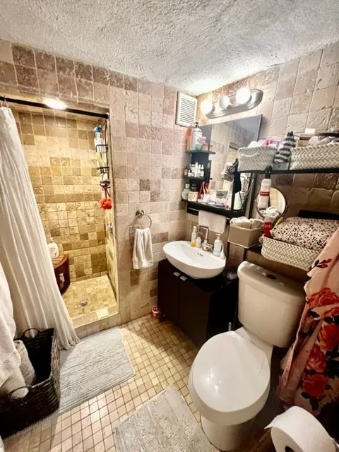 1 bed, 1 bath apartment for rent at 20 Bartlett Pl Unit 2, North End — photo 7 of 13