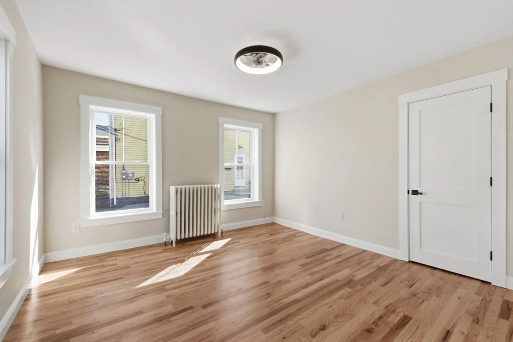 2 bed, 1 bath apartment for rent at 20 Beacon St Unit 1, Gloucester — photo 9 of 17