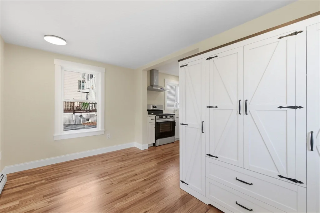 2 bed, 1 bath apartment for rent at 20 Beacon St Unit 1, Gloucester — photo 11 of 17