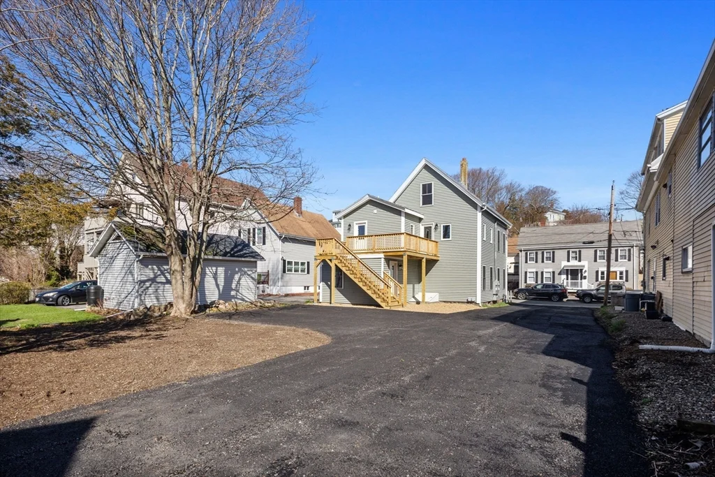 2 bed, 1 bath apartment for rent at 20 Beacon St Unit 1, Gloucester — photo 13 of 17