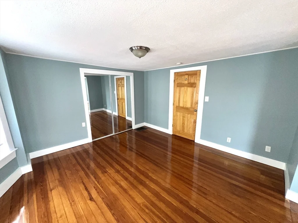 2 bed, 1 bath apartment for rent at 20 Beacon St Unit 2, Winthrop — photo 7 of 10