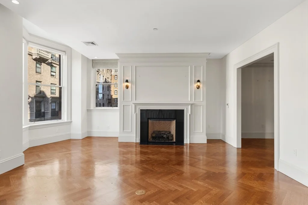3 bed, 3 bath apartment for rent at 20 Beacon St Unit 4, Boston Downtown — photo 5 of 24