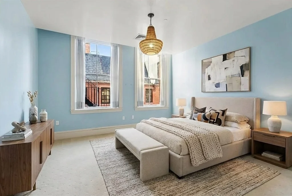 3 bed, 3 bath apartment for rent at 20 Beacon St Unit 4, Boston Downtown — photo 16 of 24