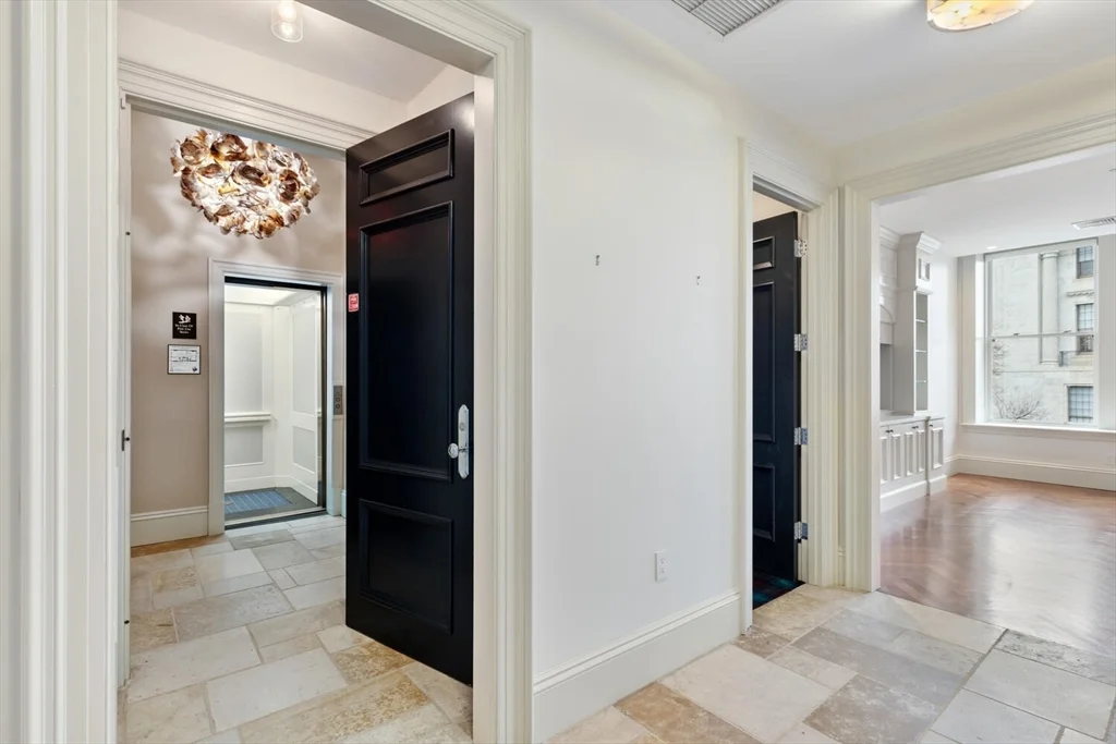 3 bed, 3 bath apartment for rent at 20 Beacon St Unit 4, Boston Downtown — photo 19 of 24